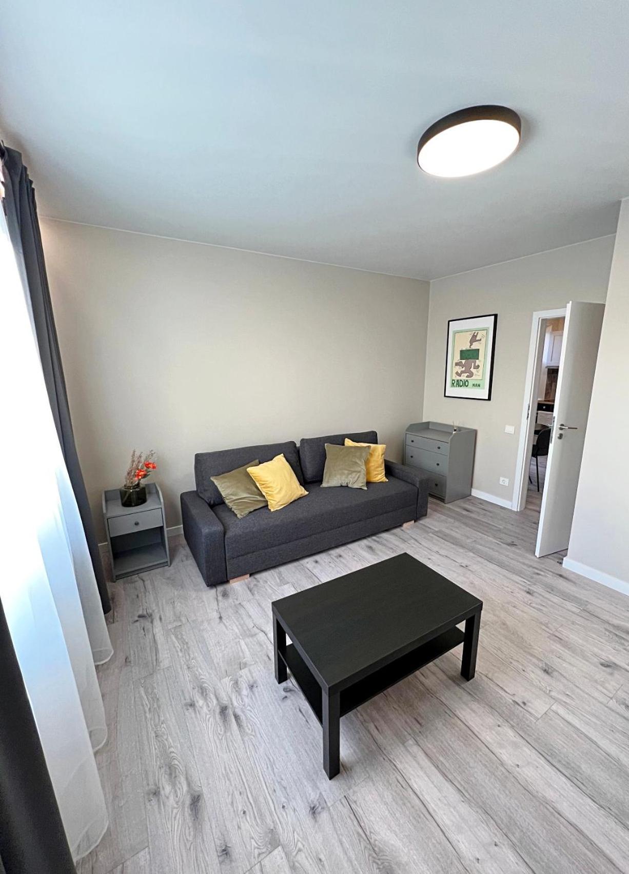 Clinic Studio Apartments By Hostlovers คอนัส ภายนอก รูปภาพ