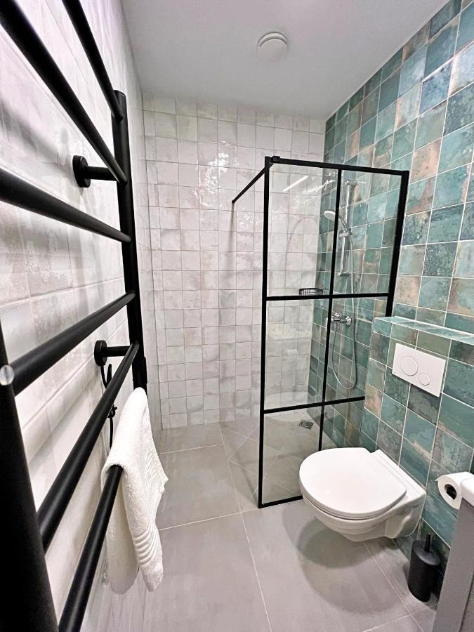 Clinic Studio Apartments By Hostlovers คอนัส ภายนอก รูปภาพ