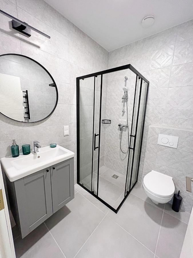Clinic Studio Apartments By Hostlovers คอนัส ภายนอก รูปภาพ
