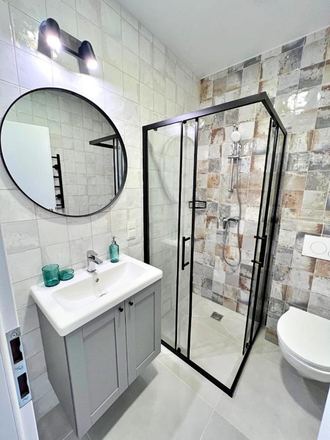 Clinic Studio Apartments By Hostlovers คอนัส ภายนอก รูปภาพ